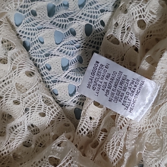 Umgee Cream/Beige Lace LS Tunic. Women's (L) Great/Gently Used Condition.‎ - Picture 4 of 5